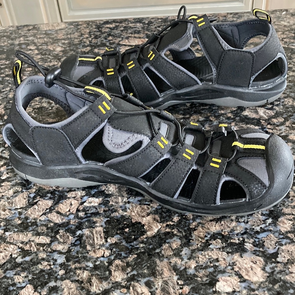 KAMIK BYRON BAY 2 MENS SPORT SANDALS SIZE 8